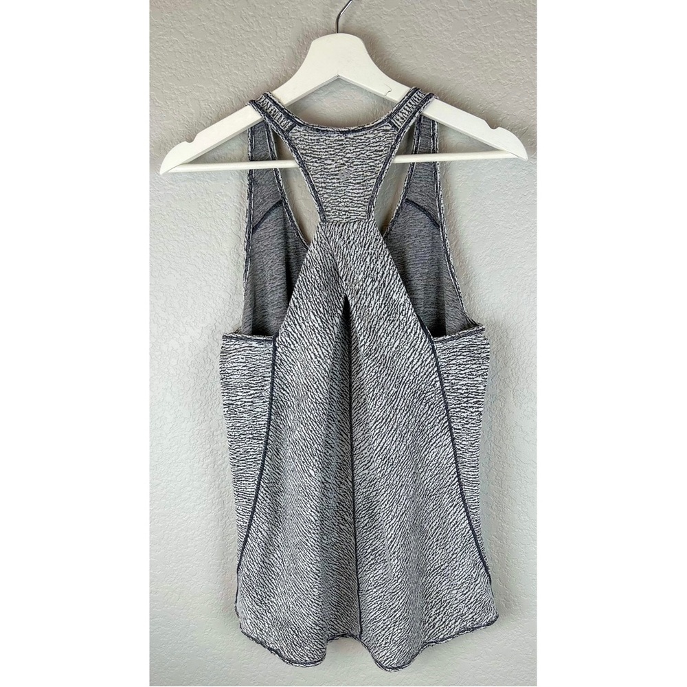 Lululemon Black/White Racerback Tank, size 6 - Picture 8 of 9